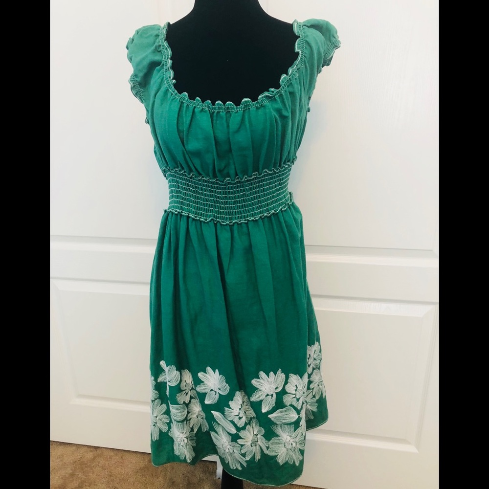 Max Studio Sweet Embroidered Green Dress